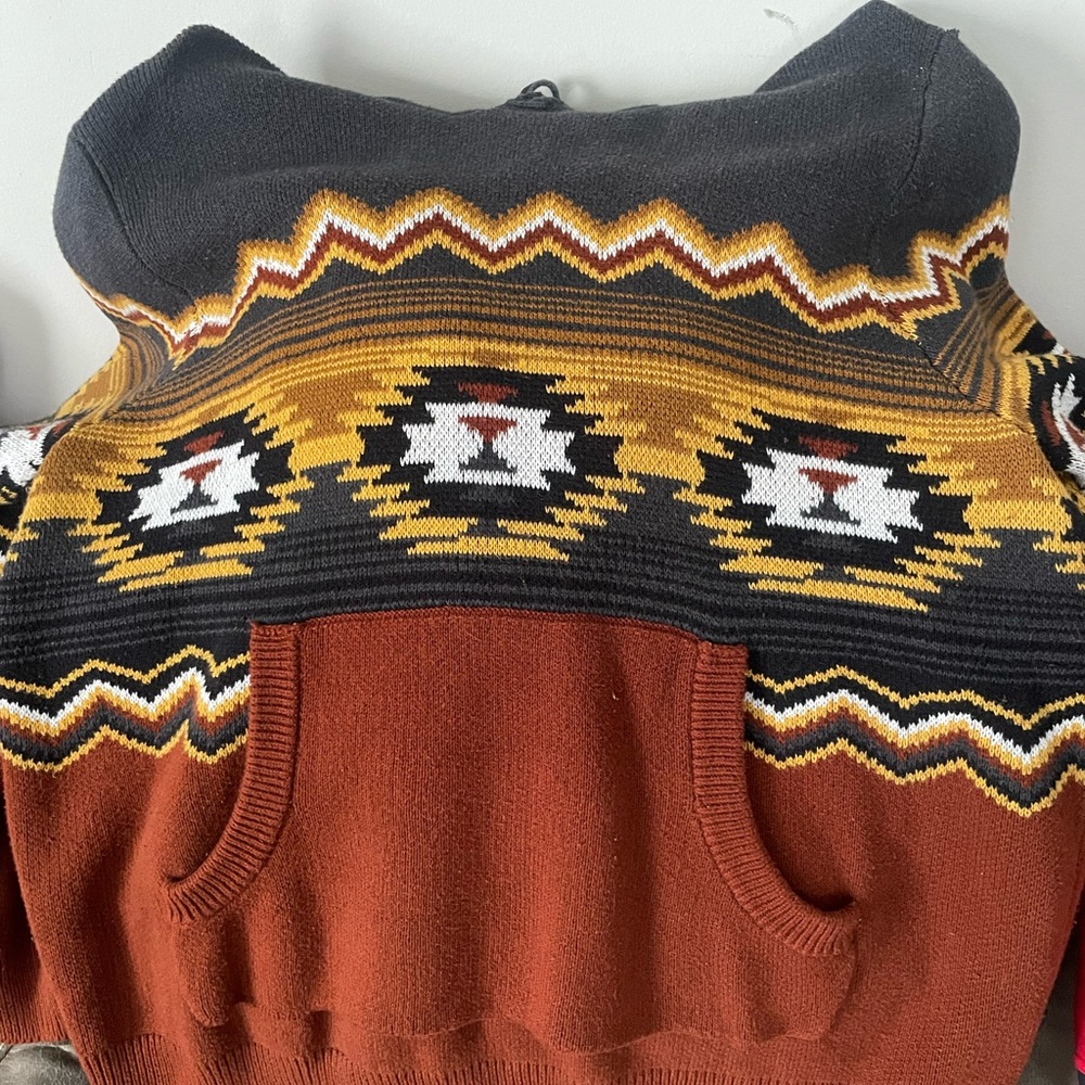 Sweater hoodie